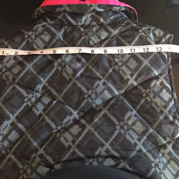 Fox puffy vest hot pink reversible to black - Picture 9 of 10